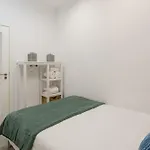Rua Da Senhora Da Gloria 142 1º Appartement Lissabon