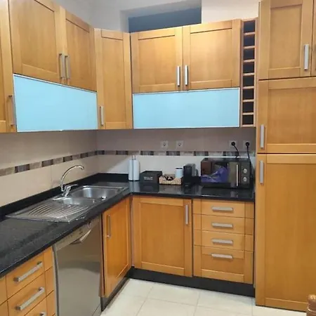 Rua Da Senhora Da Gloria 142 1º Lissabon