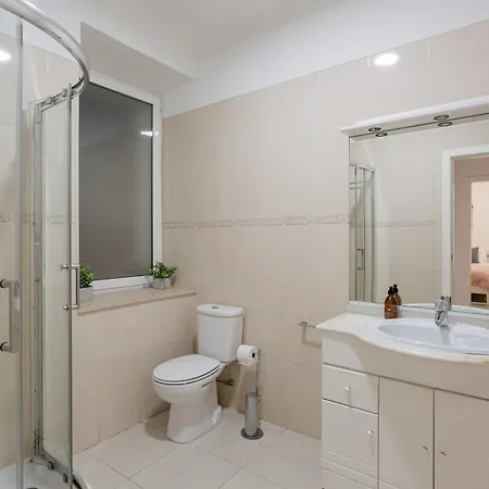 Rua Da Senhora Da Glória 142 1º Apartamento Lisboa